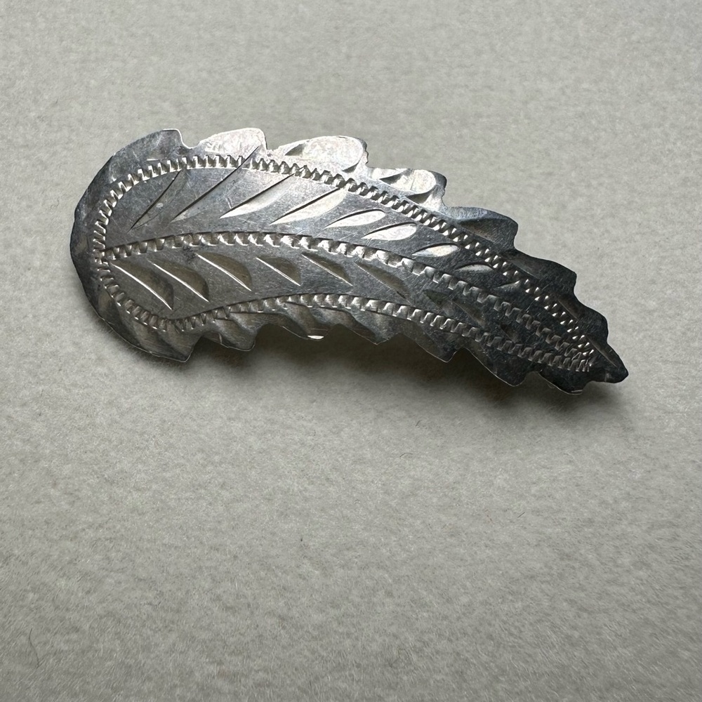 Intricate Silver Leaf Brooch